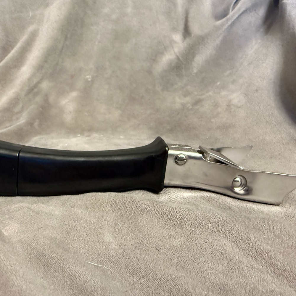 CorningWare Twist & Lock Pan Holder / Handle Lifter - Picture 2 of 3